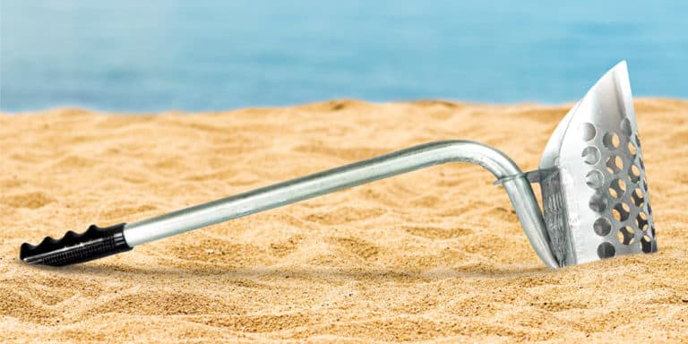 7 Best Sand Scoops for Metal Detecting in 2022: Our Top Picks Reviewed